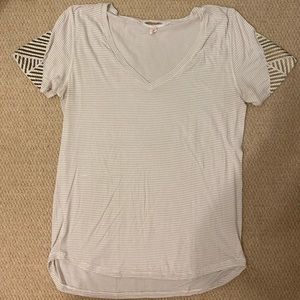 Lululemon v-neck with reflective detailing on sleeves